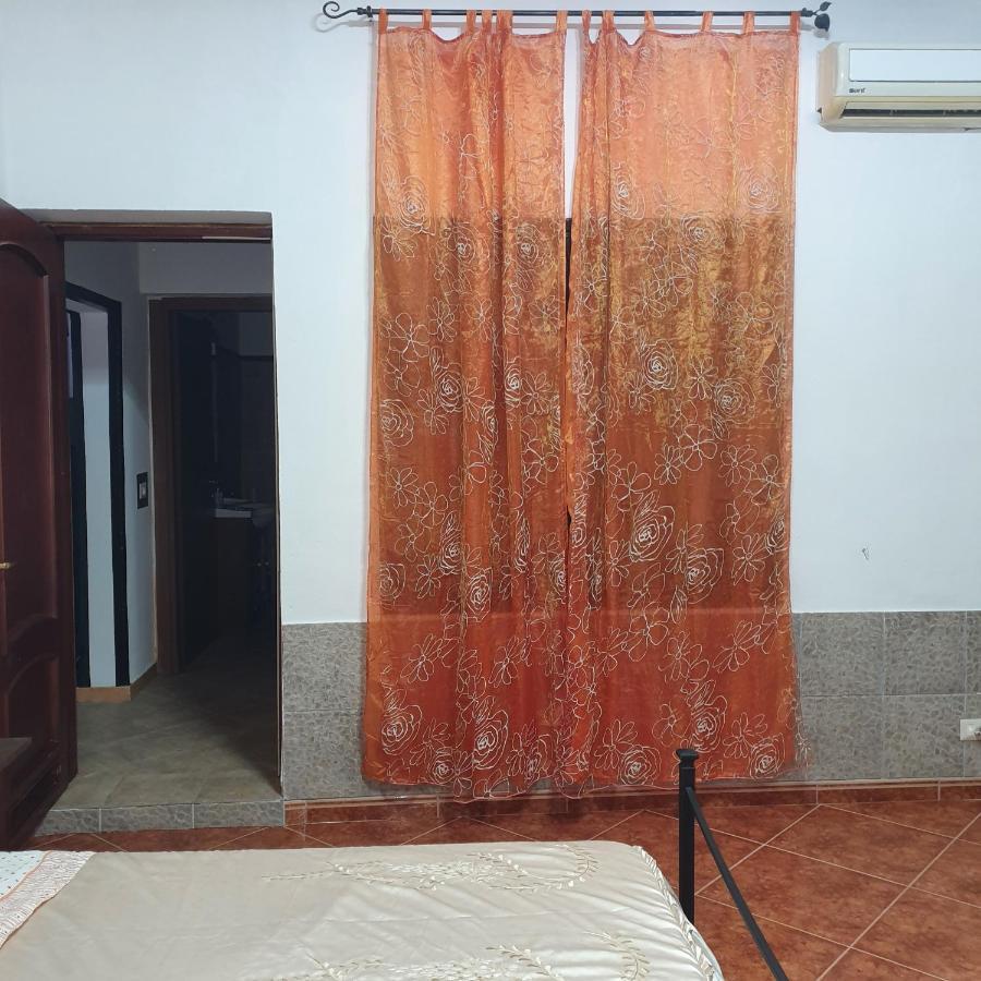 B E B Bascus Argius Villa Cagliari Buitenkant foto