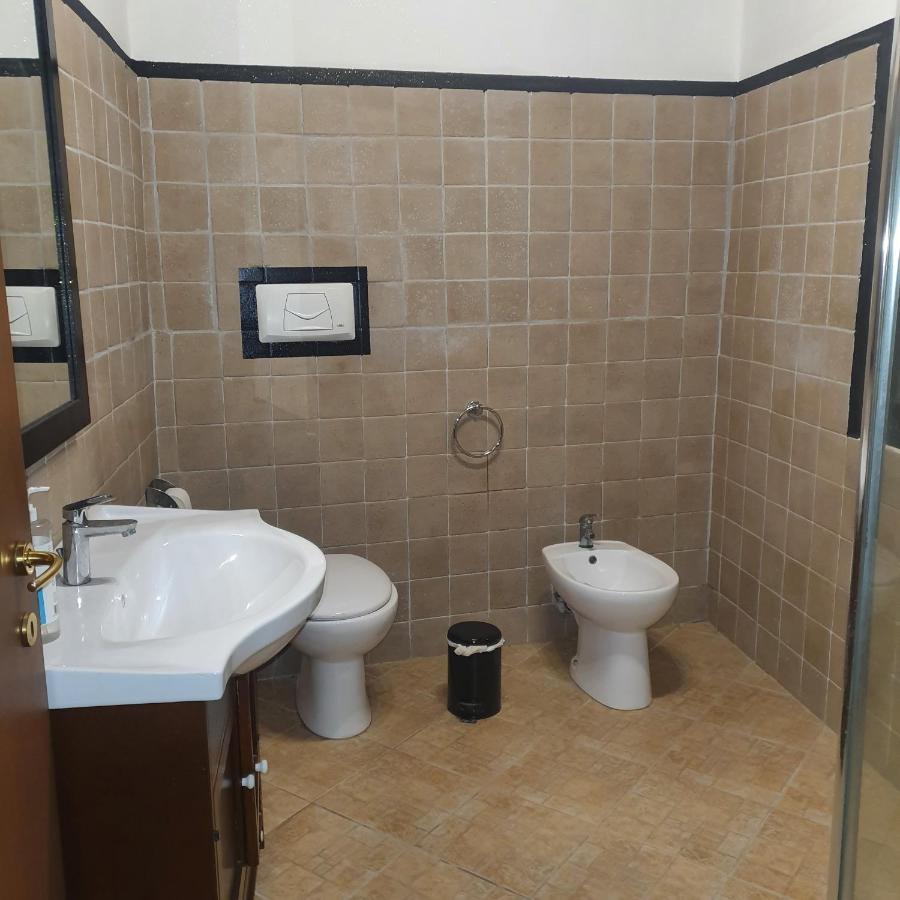 B E B Bascus Argius Villa Cagliari Buitenkant foto